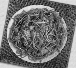 Veg Hakka Noodles