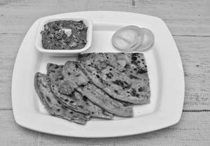 Aaloo Paratha With Panner Butter Masala