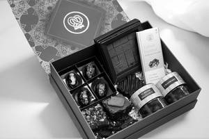 Timeless Confection Hamper