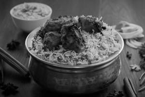 Kolkata Dum Chicken Tikka Biryani [5 Pieces]