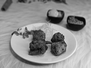 Chicken Tikka (4 Pieces)
