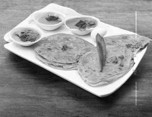 Egg Kothu Paratha