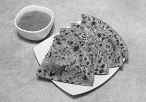 Aaloo Paratha With Dal