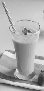 Straw Berry Lassi