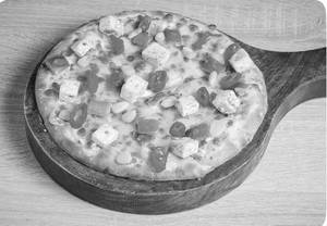 Spicy Paneer Pizza