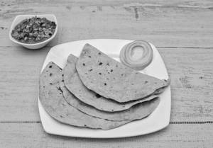 3 Phulka & Green Peas Masala