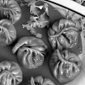 Chicken tandoor momos steams