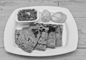 Gobi Paratha With Panner Butter Masala