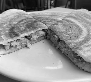 Cutting Masala Dosa