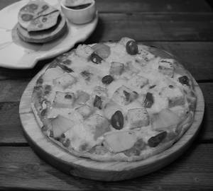 Onion paneer pizza 8inch