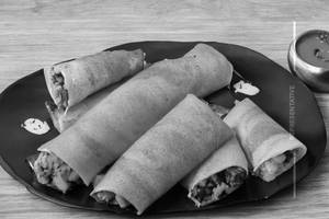 Veg Paneer Spring Roll Dosa