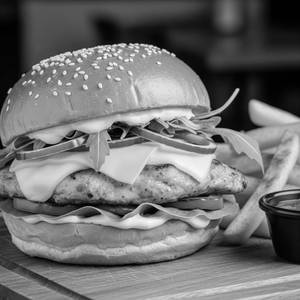 Peri Peri Chicken Cheese Burger