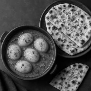 Egg Masala and Garlic Naan