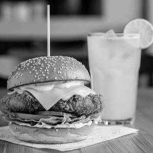 Chicken Cheese Burger + Lime Juice