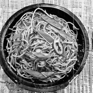 Singapuri Chilli Noodles [Veg]
