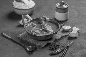 Deshi Style Chicken Curry