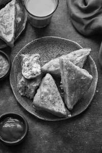 Bread Pakoda [2 Pieces]