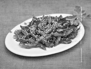 Crispy Sesame Honey Chilli Potato