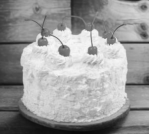 Eggless white forest cake (500g)