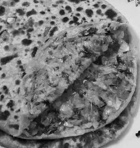 Aloo Pyaaz Paratha