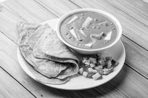 Mixed veg masala with 2 paratha