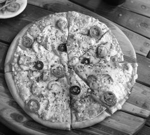 The Xplod Pizza [8 Inches]