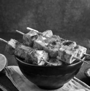 Achari Paneer Tikka