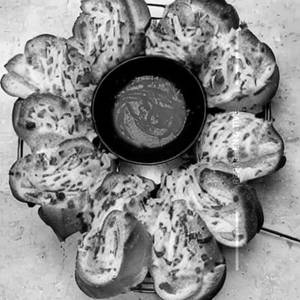 Pull Apart Garlic Bread