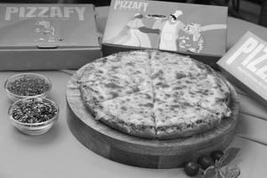 Double Cheese Margherita Pizza