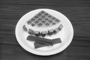 Kitkat Crunchy White Round Waffle