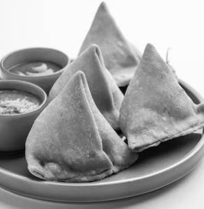 Samosa With Chatni (1 Pc)