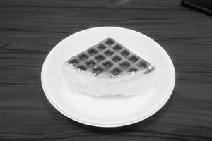 White Chocolate Round Waffle