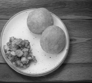 Aloo Khasta Kachori-2 Pcs