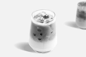 Vegan Matcha Latte (Iced)