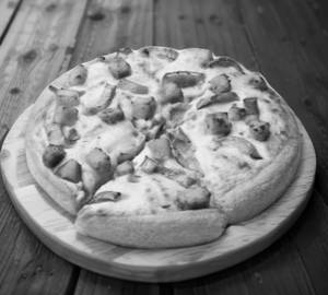 Paneer Cheese Pizza (7Inc)