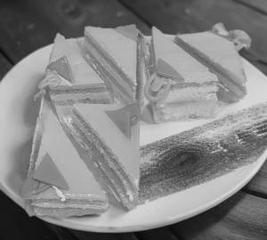 Alphonso mango pastry