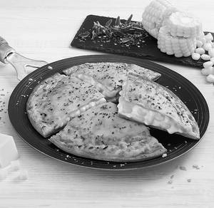 Corn n Cheese Paratha Pizza