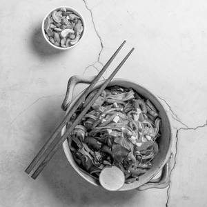 Phad Thai Veg Flat Noodles [Serves 1- 2]