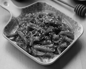 Honey chilli potato