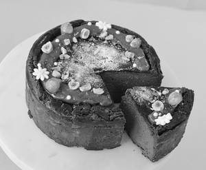 Burnt Chocolate Basque Cheesecake [500 Grams]