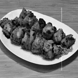 Tandoori chicken egg roll