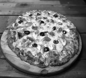 Makhani pizza