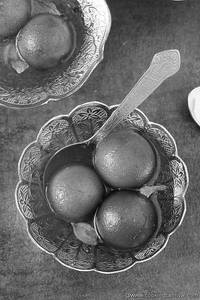 Hot Gulab Jamun [2 Pcs]