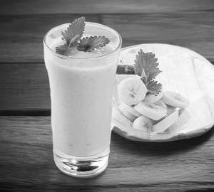 Banana Milkshake(300Ml)
