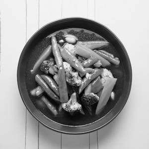 Stir-fried Vegetables In Hot Garlic Sauce