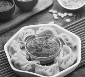 Chicken Tikka Steam Momos [8 Pieces]