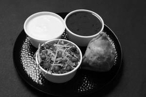 Samosa Chat (1 Plate 2 Pcs)