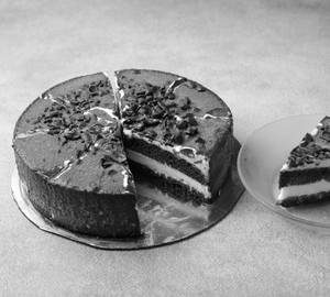 Black Forest Ice Cream Cake (600 gms)
