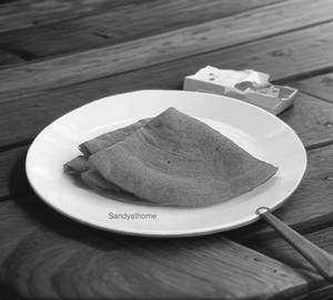 Beetroot dosa