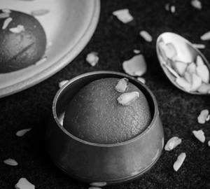 Gulab Jamun (2 Pcs)